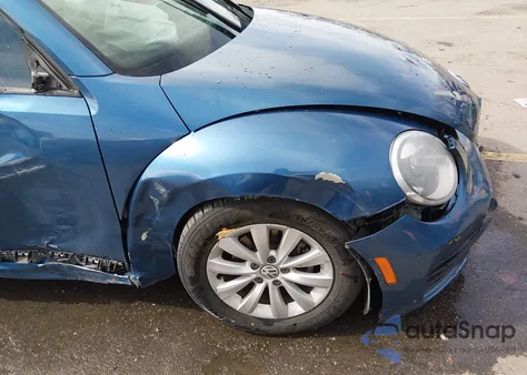 2017 Volkswagen Beetle #Pinkbeetle/1.8T Classic/1.8T S из США, поврежденный, VIN 3VWF17AT9HM624264